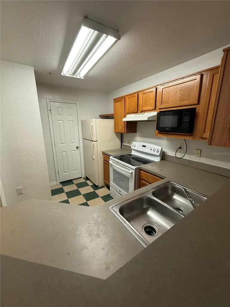 3712 Castle Pines Lane Orlando FL 32839