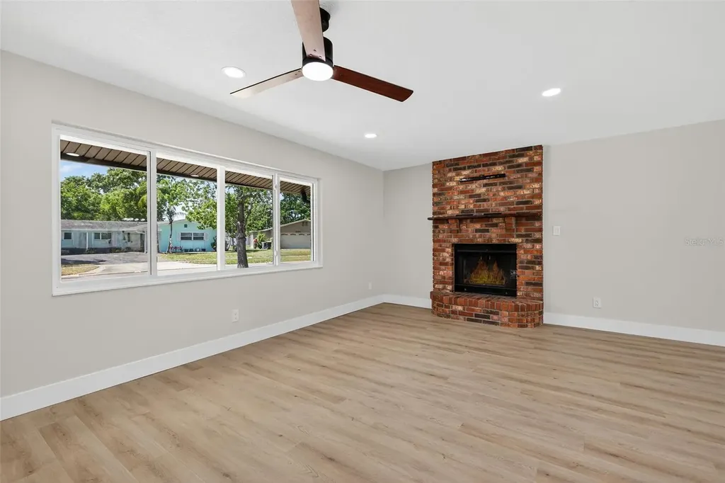 2207 Hennesen Drive Clearwater FL 33764