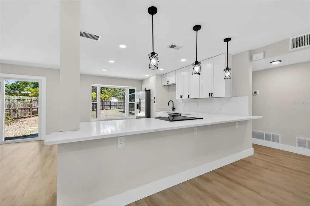 2207 Hennesen Drive Clearwater FL 33764