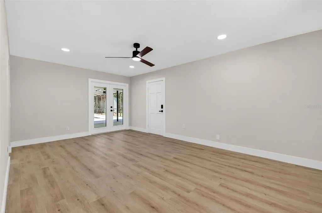 2207 Hennesen Drive Clearwater FL 33764