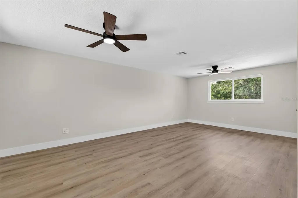 2207 Hennesen Drive Clearwater FL 33764