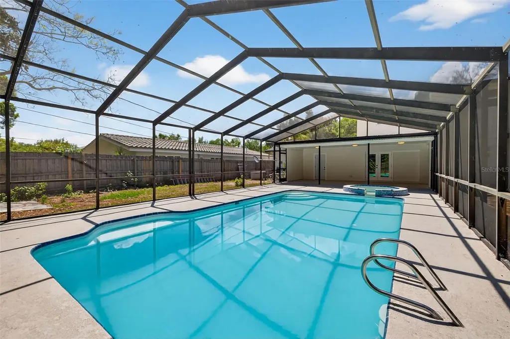2207 Hennesen Drive Clearwater FL 33764