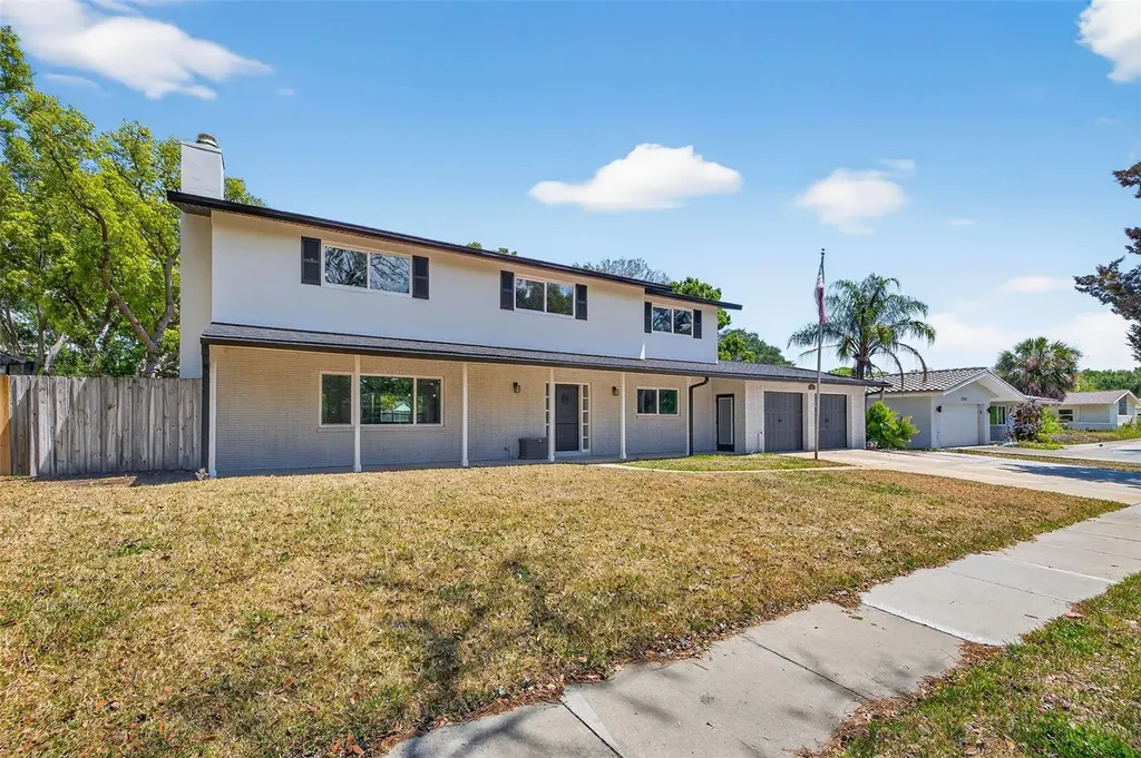 2207 Hennesen Drive Clearwater FL 33764