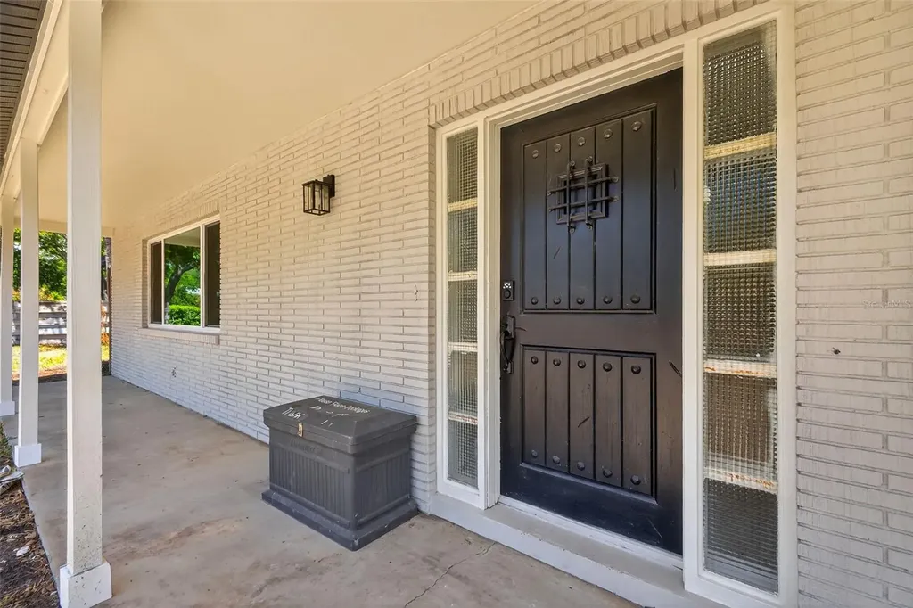 2207 Hennesen Drive Clearwater FL 33764