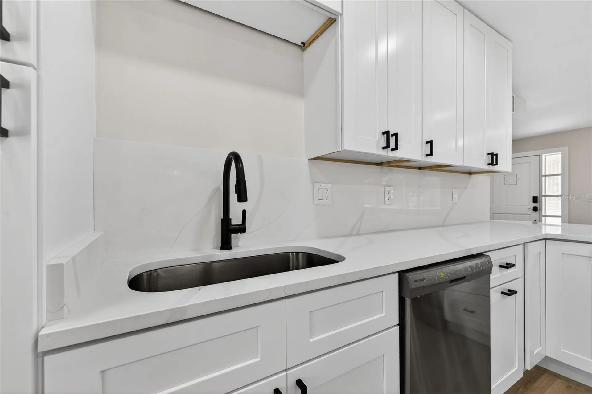 2207 Hennesen Drive Clearwater FL 33764