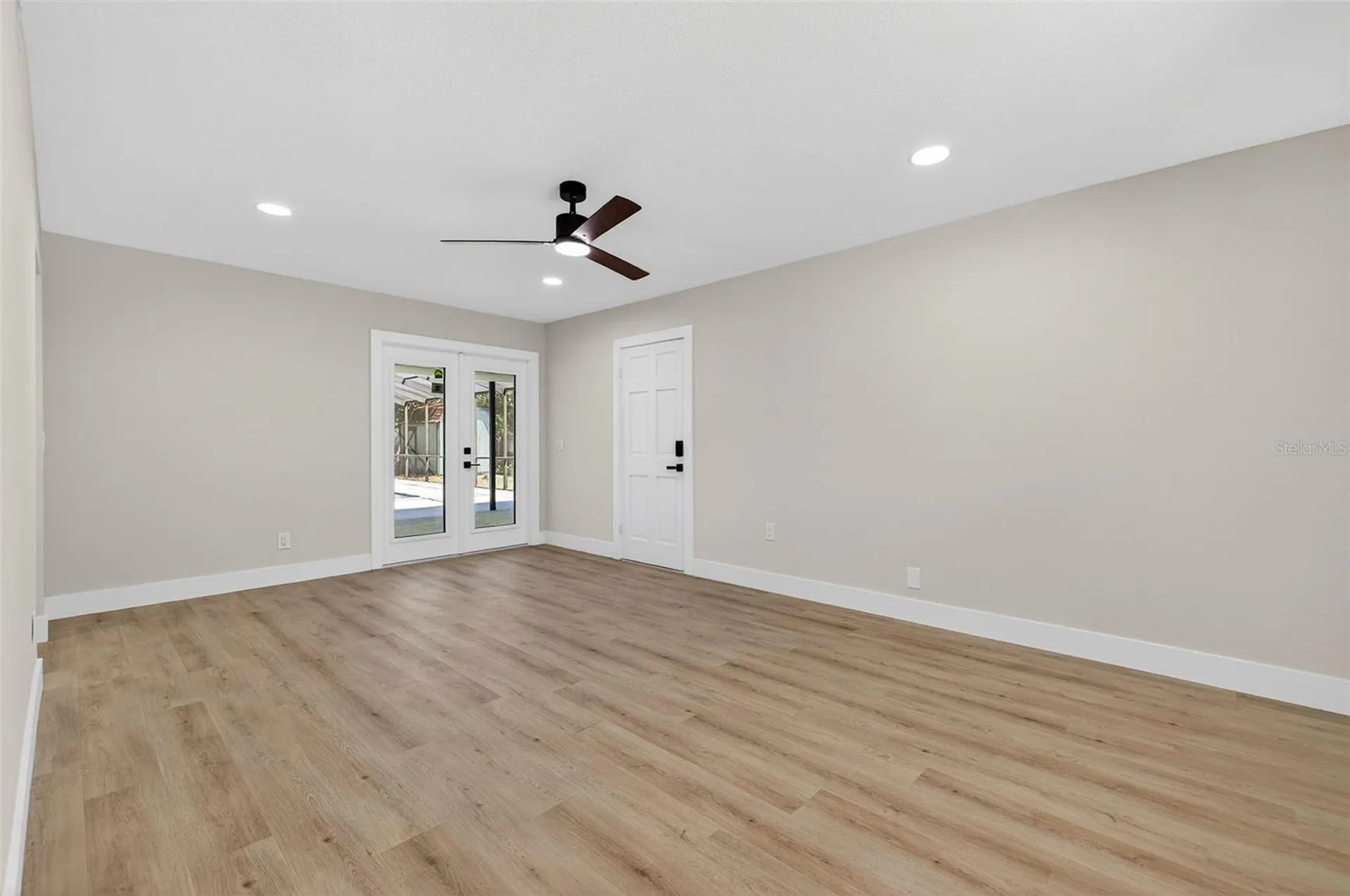 2207 Hennesen Drive Clearwater FL 33764
