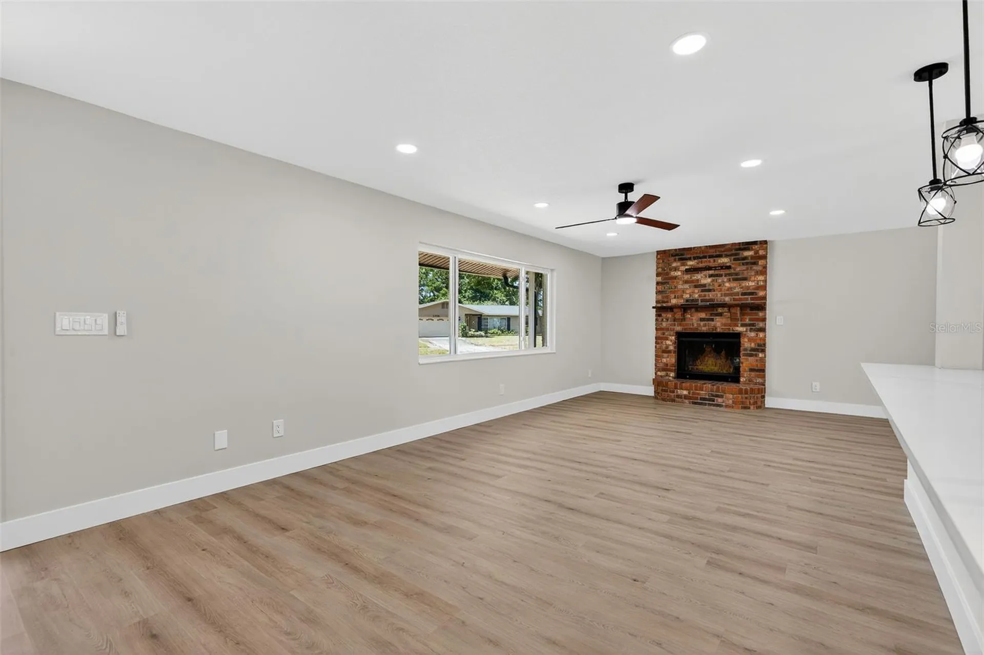 2207 Hennesen Drive Clearwater FL 33764