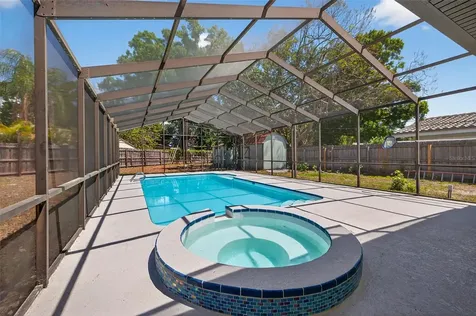 2207 Hennesen Drive Clearwater FL 33764