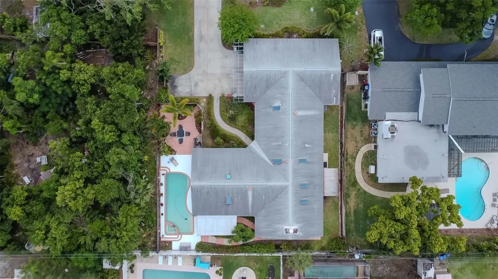 8233 Forest Circle Seminole FL 33776
