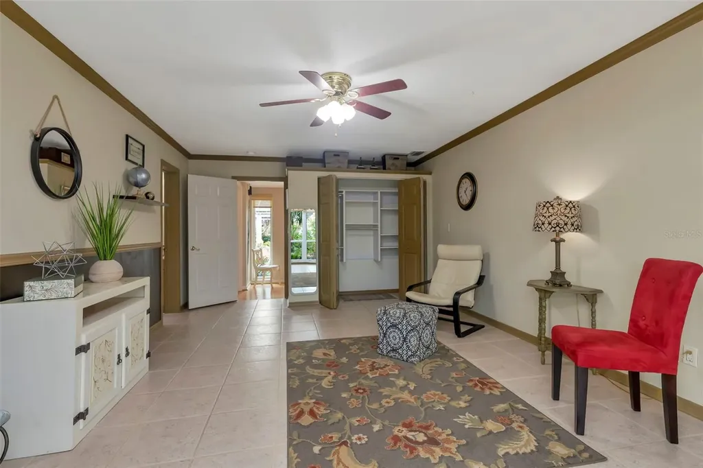 8233 Forest Circle Seminole FL 33776