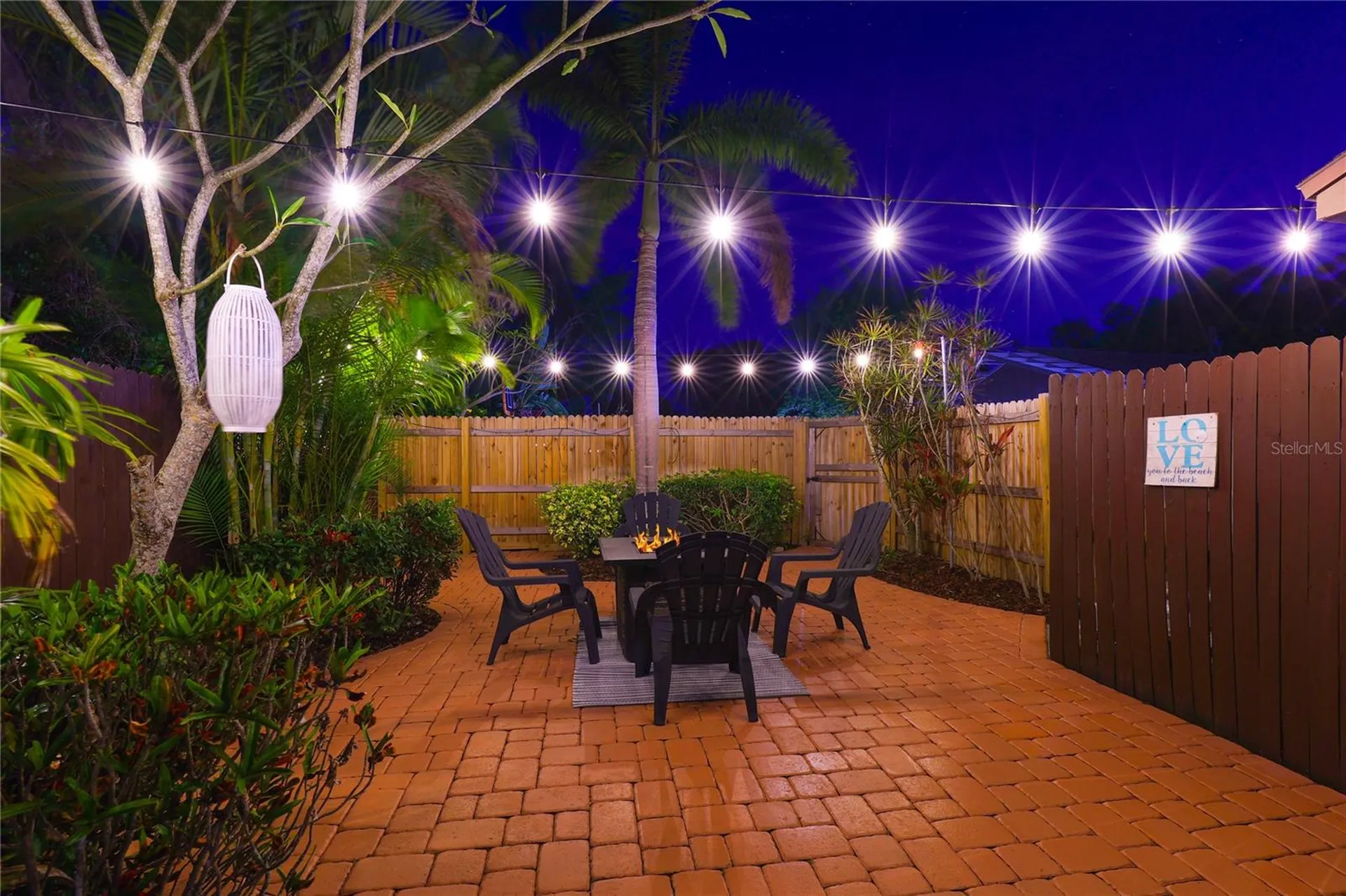 8233 Forest Circle Seminole FL 33776