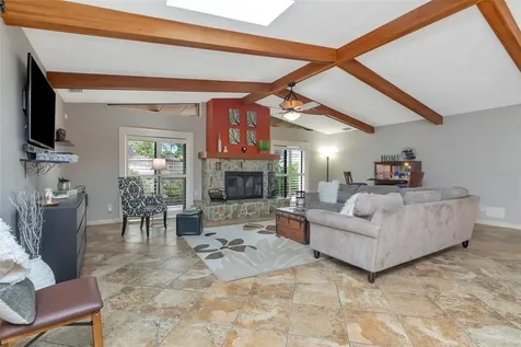 8233 Forest Circle Seminole FL 33776