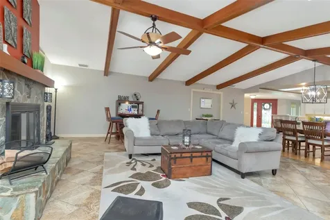 8233 Forest Circle Seminole FL 33776