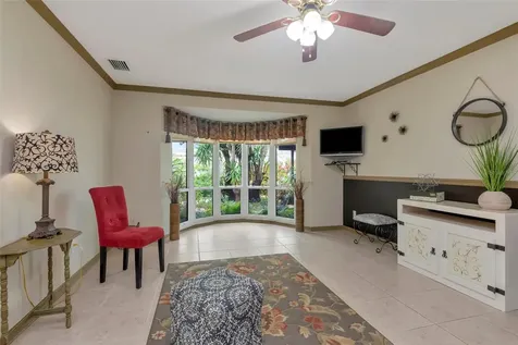 8233 Forest Circle Seminole FL 33776