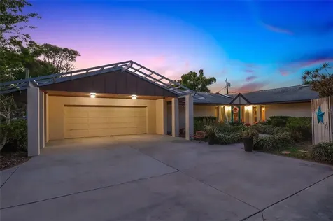 8233 Forest Circle Seminole FL 33776