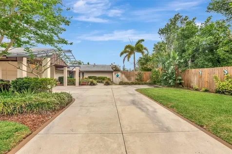 8233 Forest Circle Seminole FL 33776