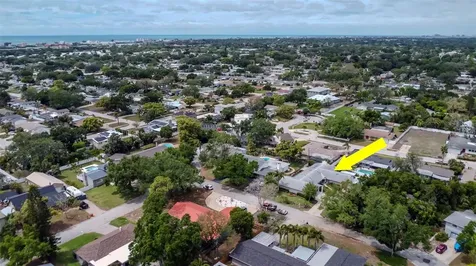 8233 Forest Circle Seminole FL 33776