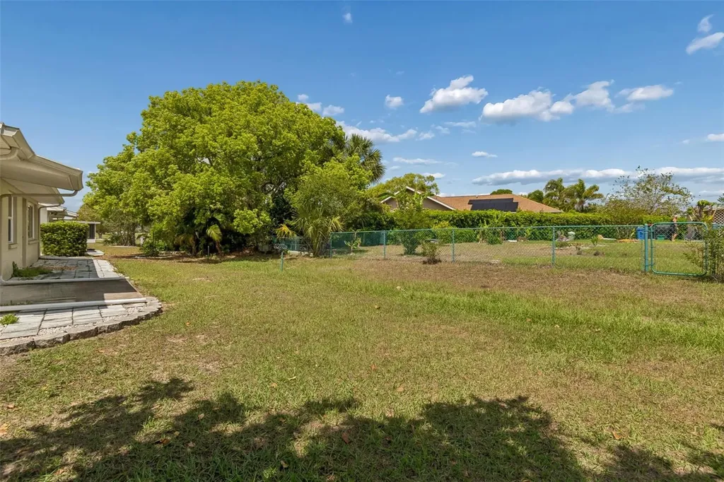 209 Genet Court Sun City Center FL 33573