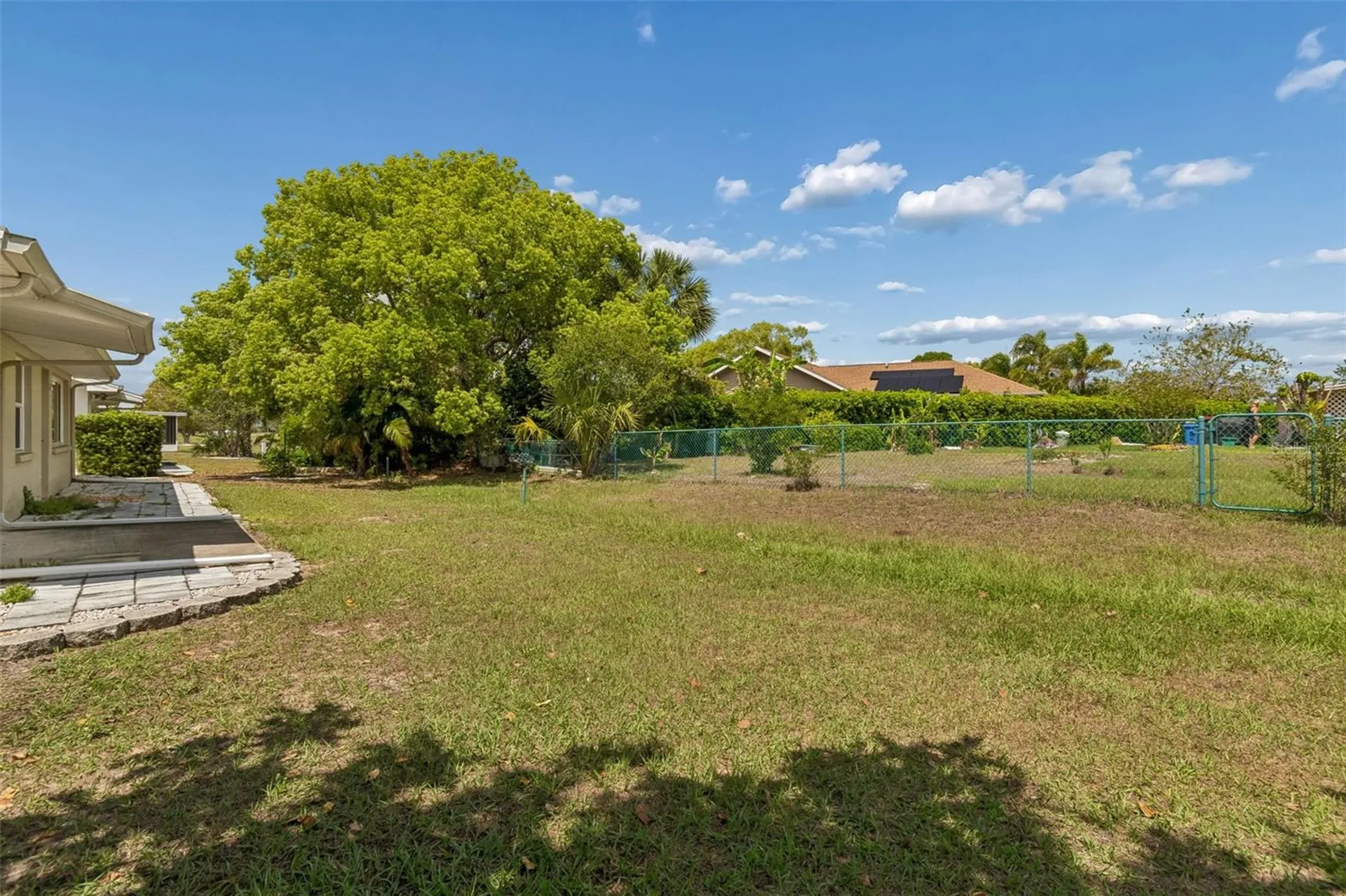 209 Genet Court Sun City Center FL 33573