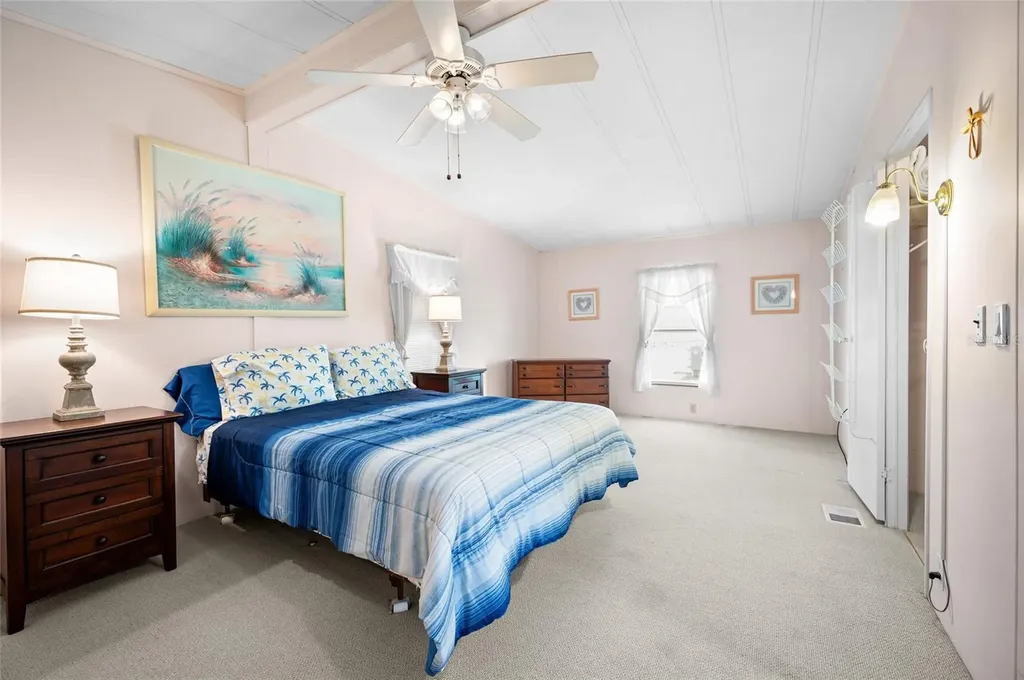 6162 Redwing Avenue Englewood FL 34224