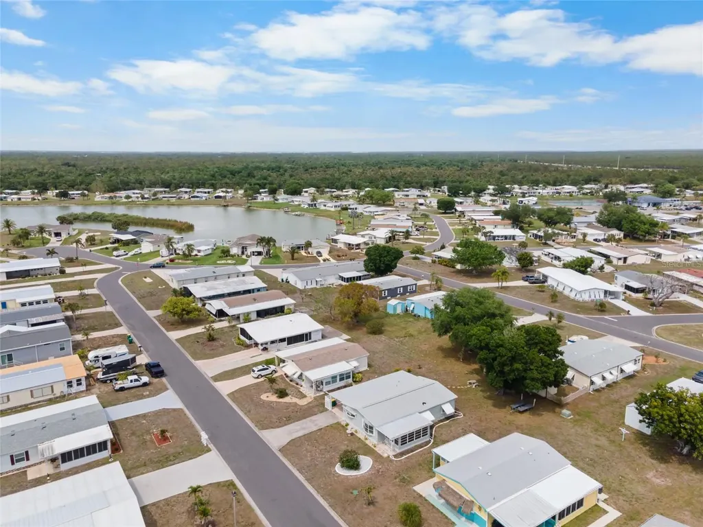 6162 Redwing Avenue Englewood FL 34224