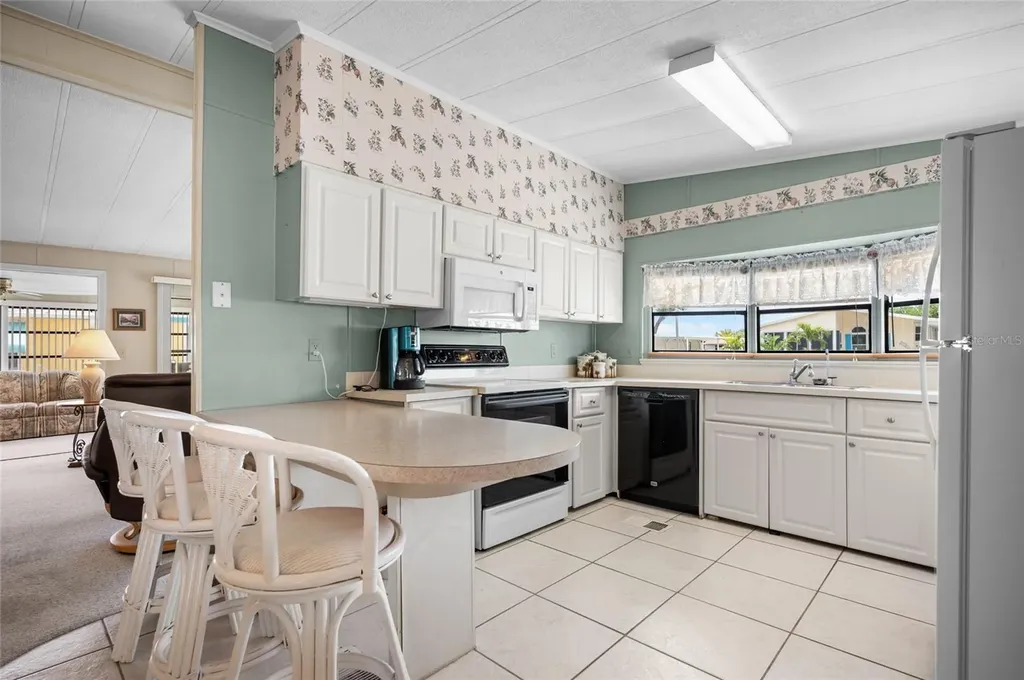 6162 Redwing Avenue Englewood FL 34224
