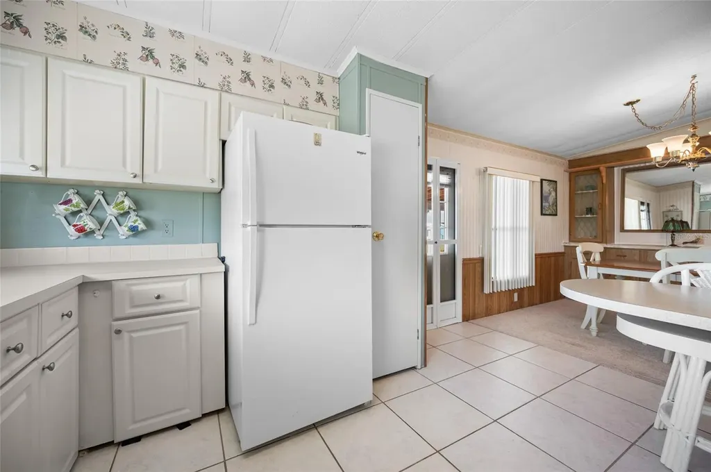6162 Redwing Avenue Englewood FL 34224