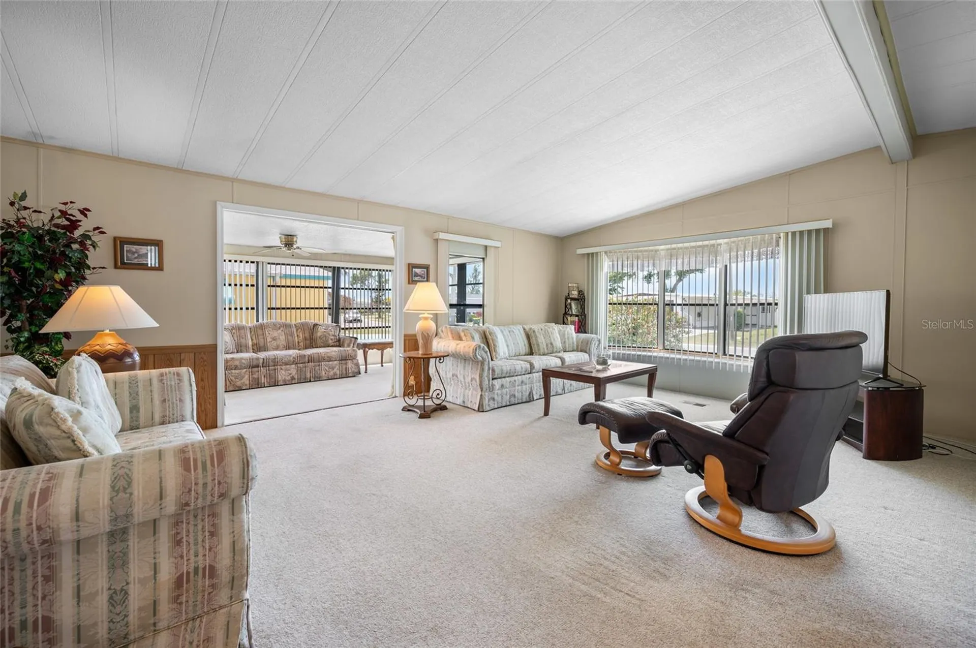 6162 Redwing Avenue Englewood FL 34224