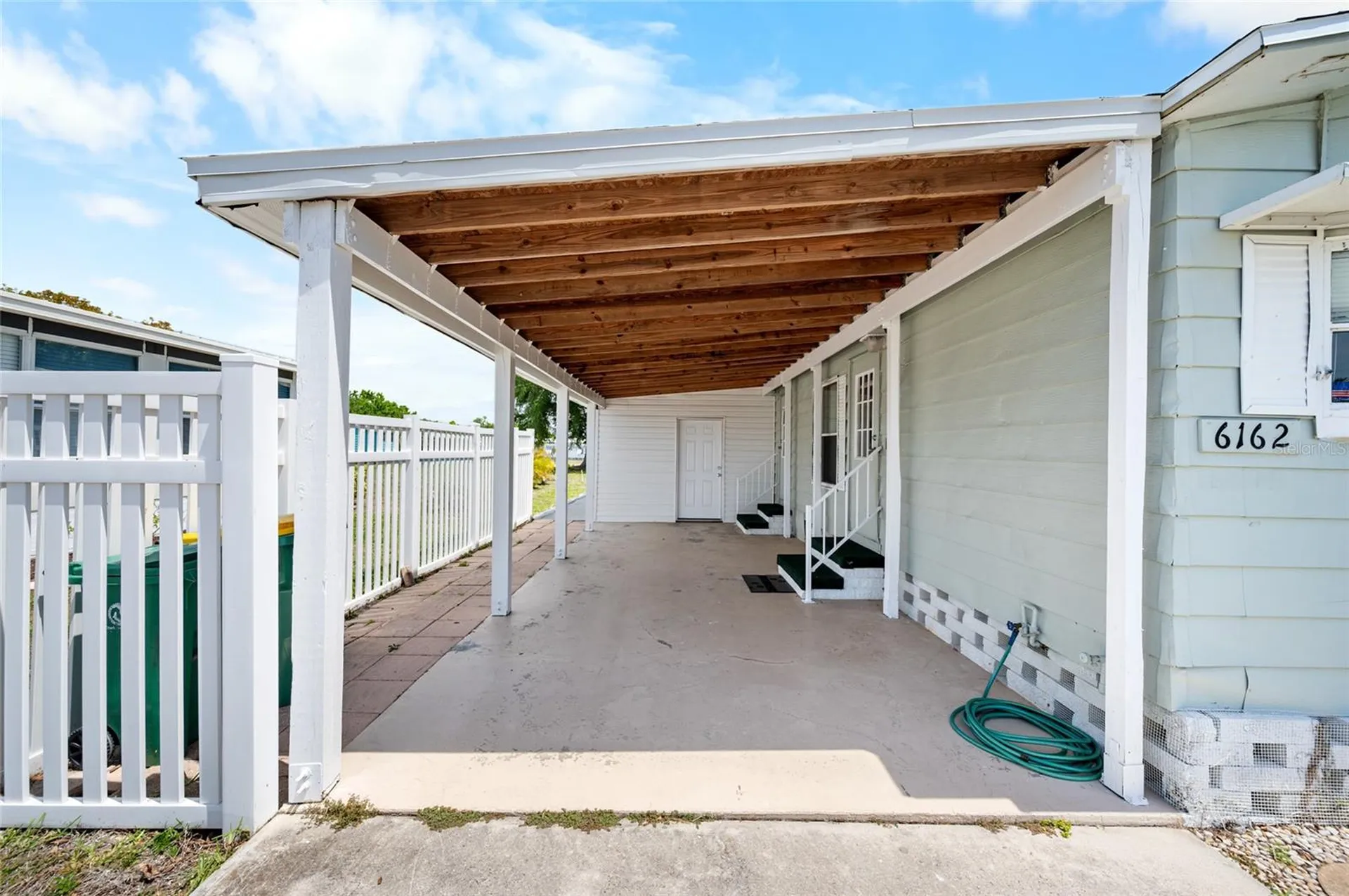 6162 Redwing Avenue Englewood FL 34224