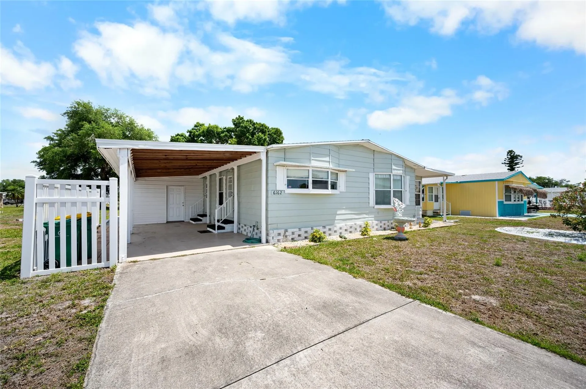 6162 Redwing Avenue Englewood FL 34224