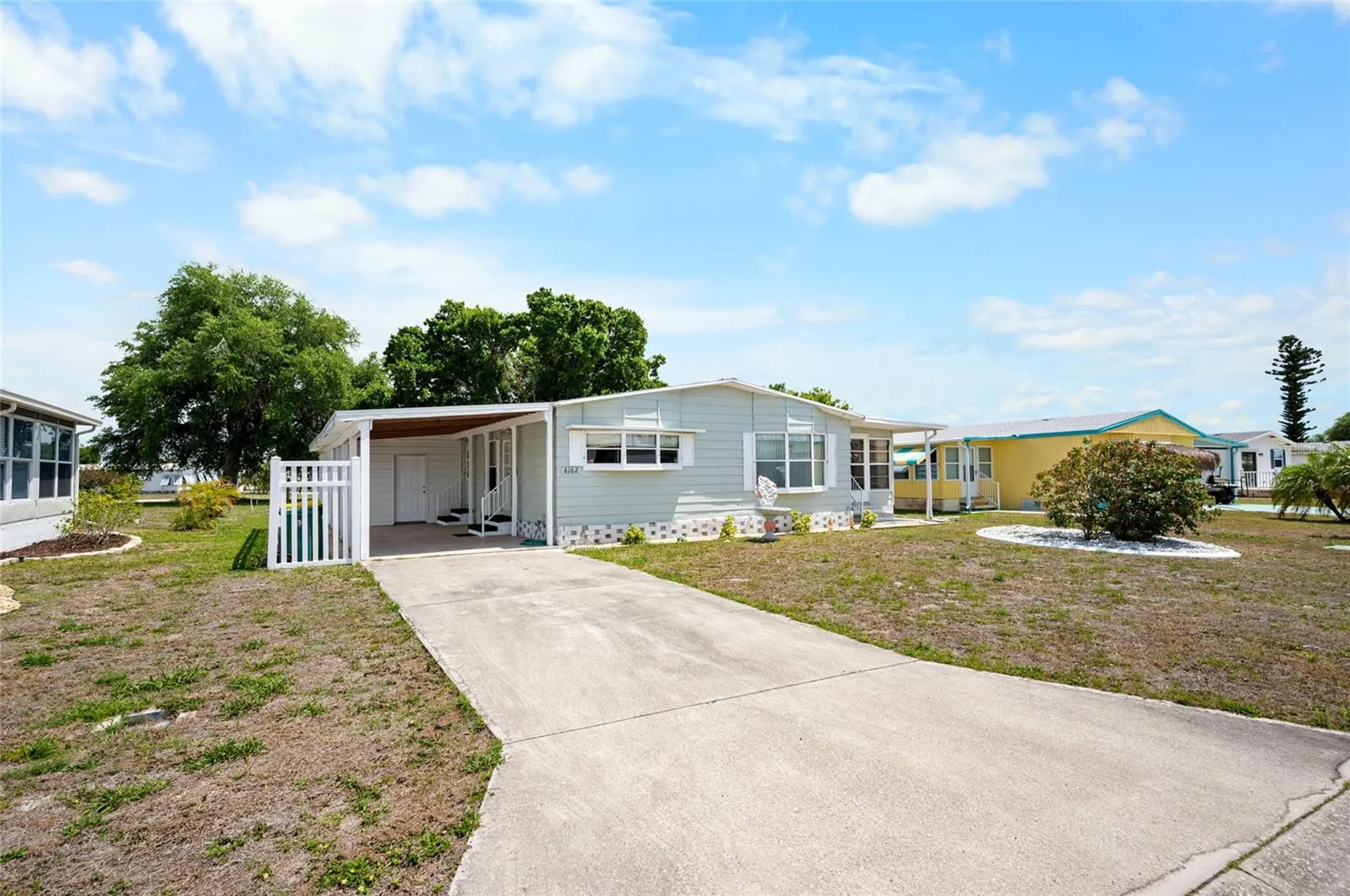 6162 Redwing Avenue Englewood FL 34224