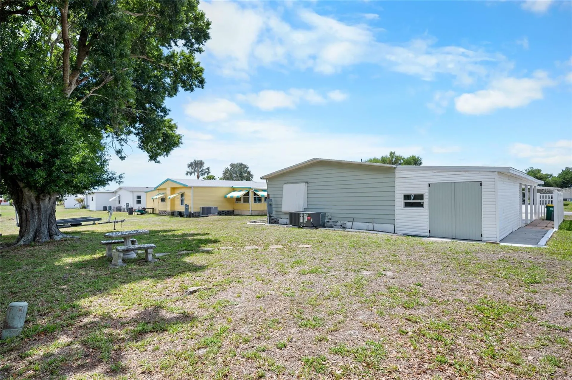 6162 Redwing Avenue Englewood FL 34224