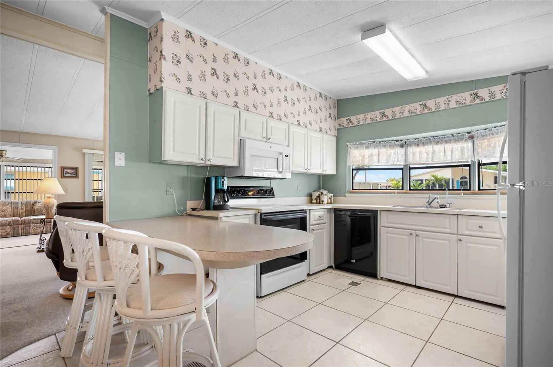 6162 Redwing Avenue Englewood FL 34224