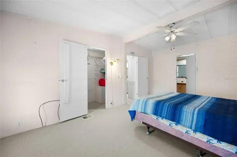 6162 Redwing Avenue Englewood FL 34224