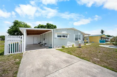 6162 Redwing Avenue Englewood FL 34224