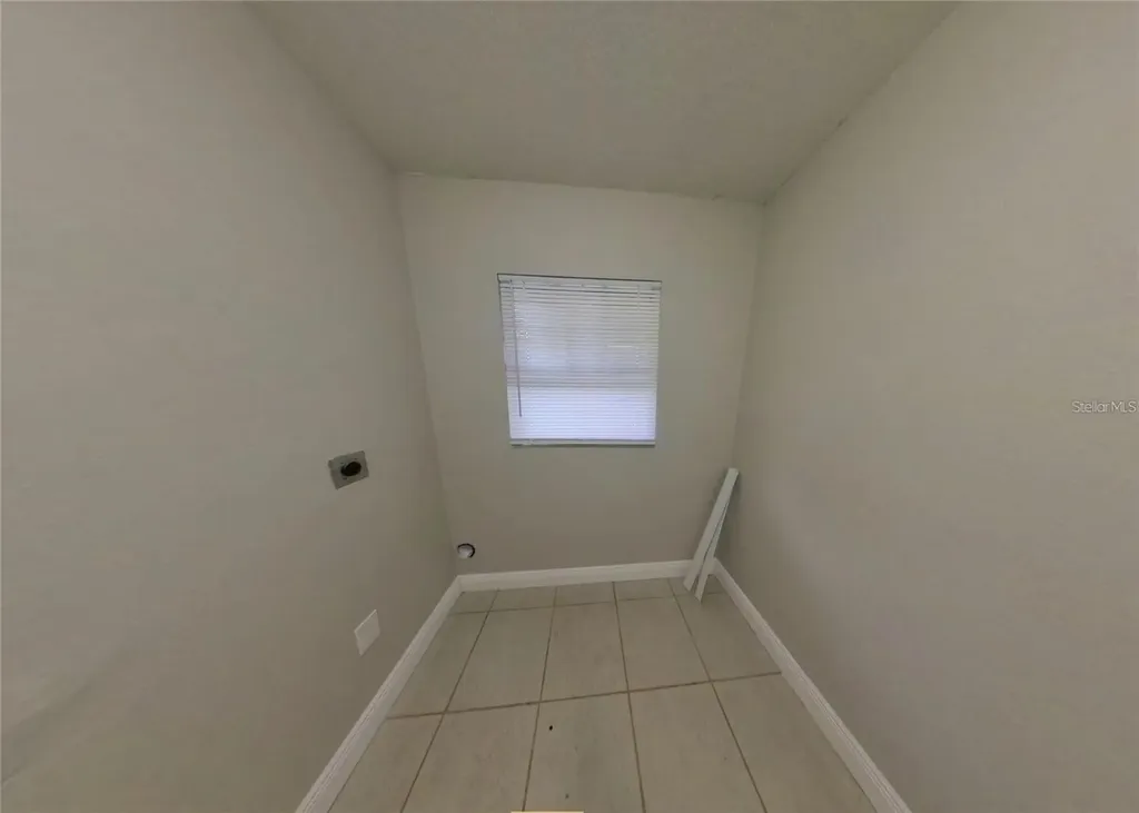 210 N Lone Oak Drive Leesburg FL 34748