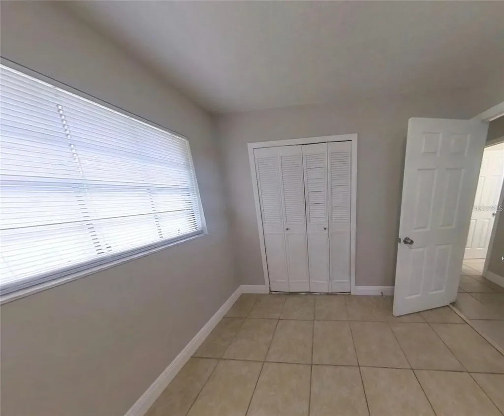 210 N Lone Oak Drive Leesburg FL 34748