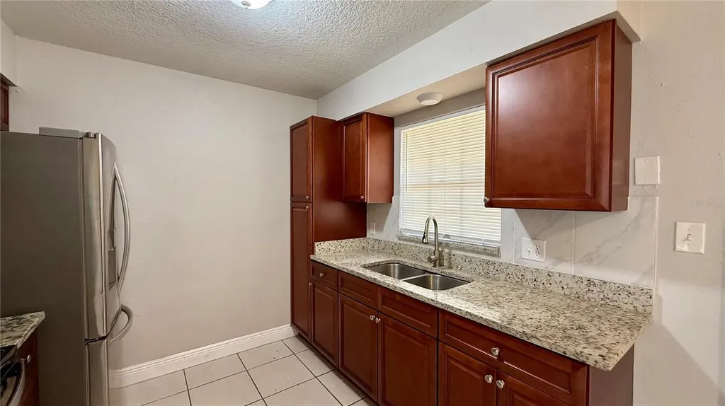 210 N Lone Oak Drive Leesburg FL 34748