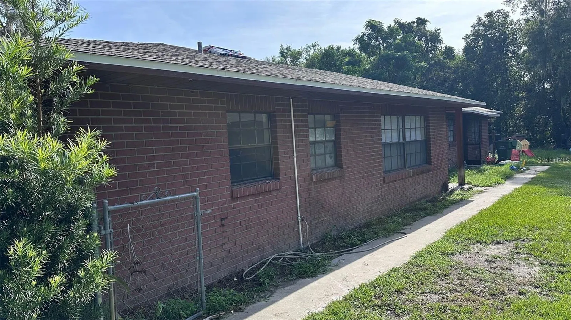 210 N Lone Oak Drive Leesburg FL 34748