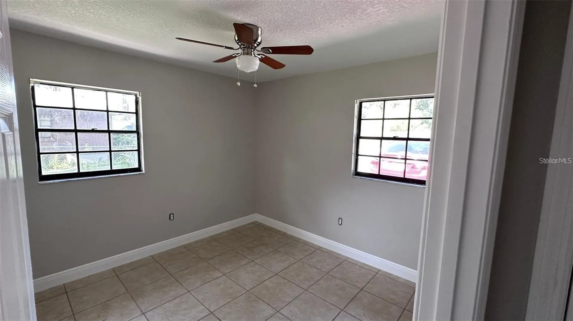 210 N Lone Oak Drive Leesburg FL 34748