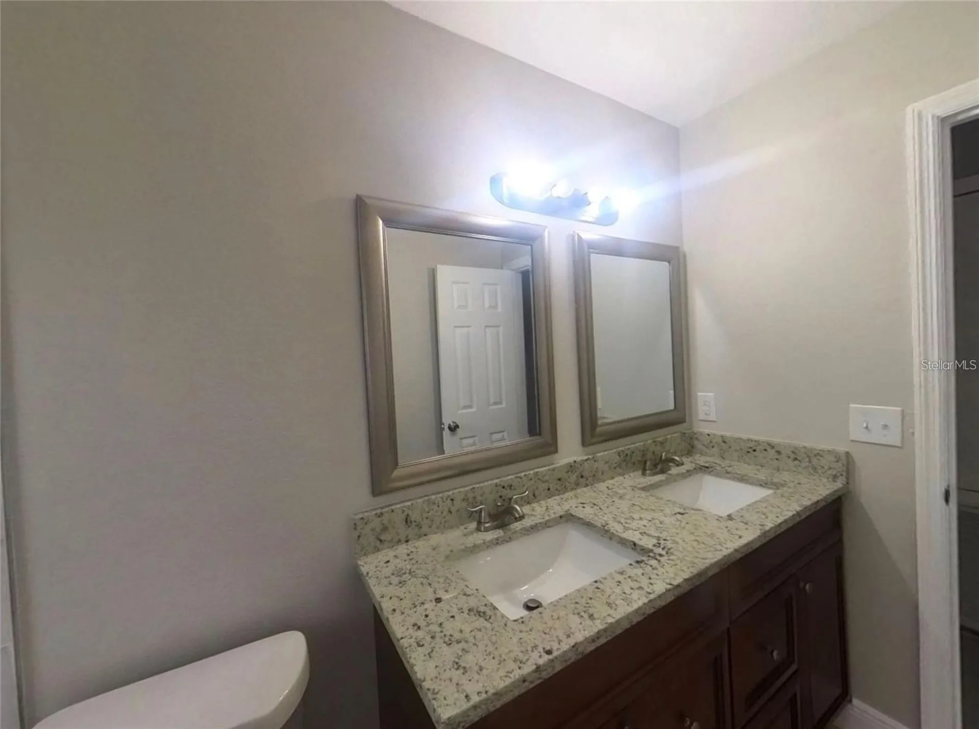 210 N Lone Oak Drive Leesburg FL 34748