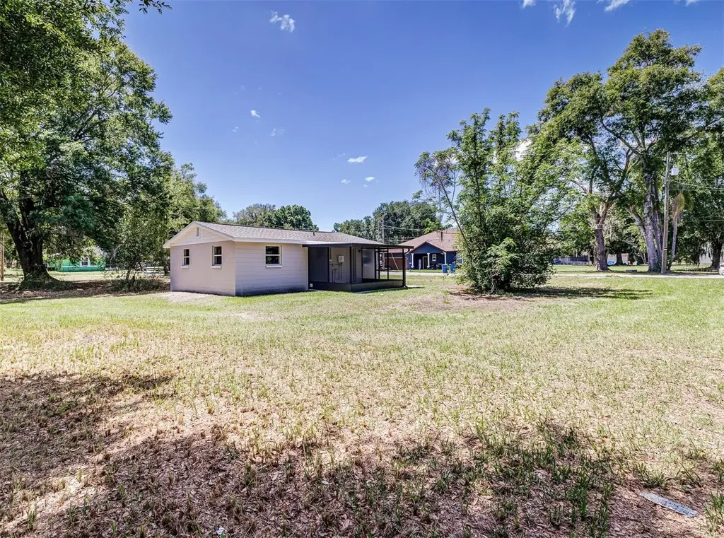 417 S Seminole Avenue Fort Meade FL 33841