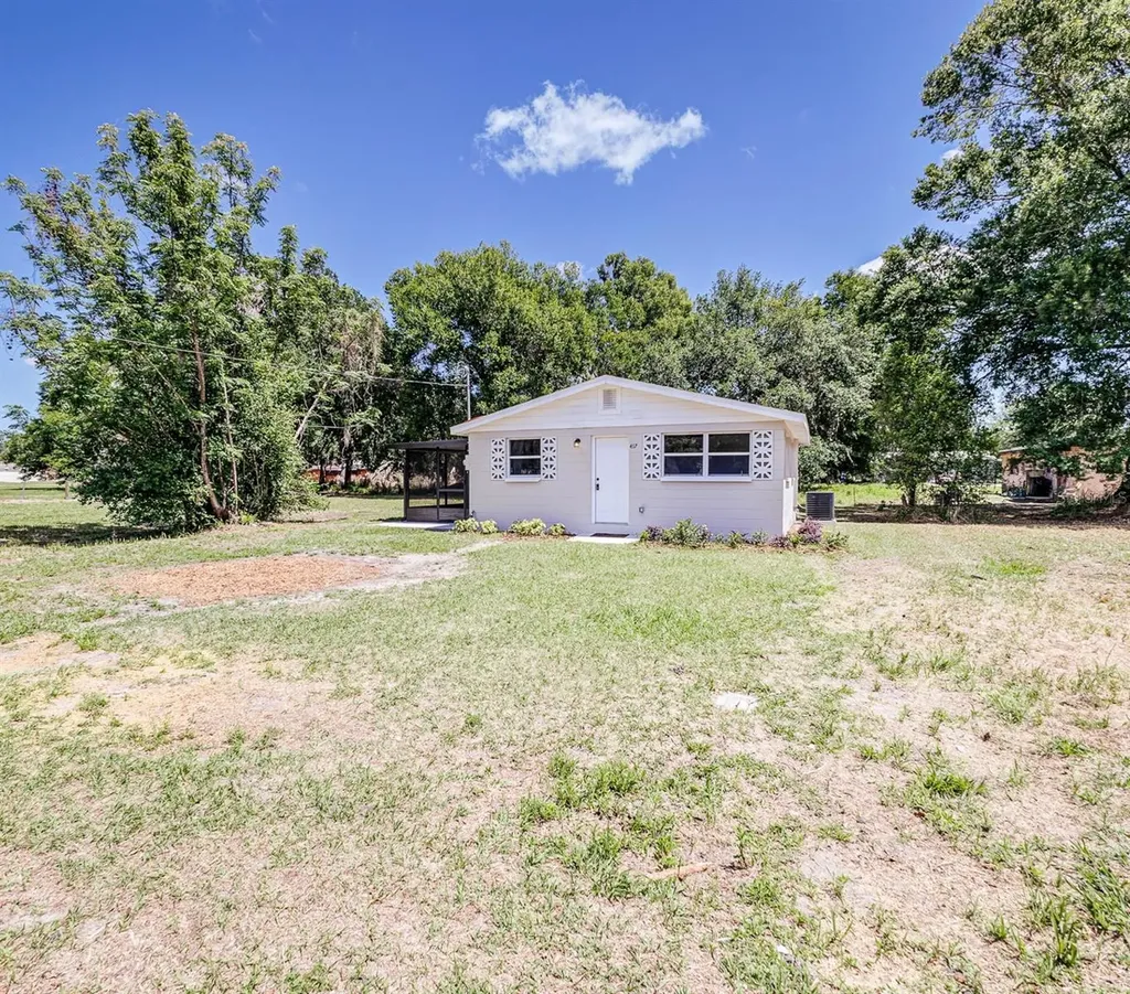 417 S Seminole Avenue Fort Meade FL 33841