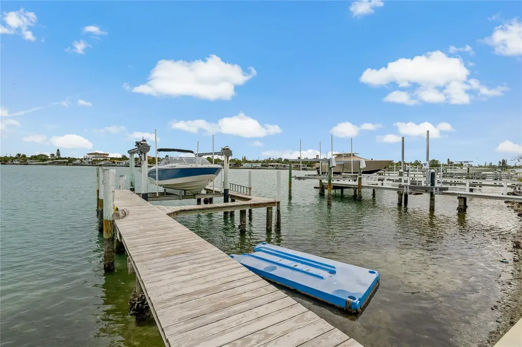 8441 Bayshore Drive Treasure Island FL 33706