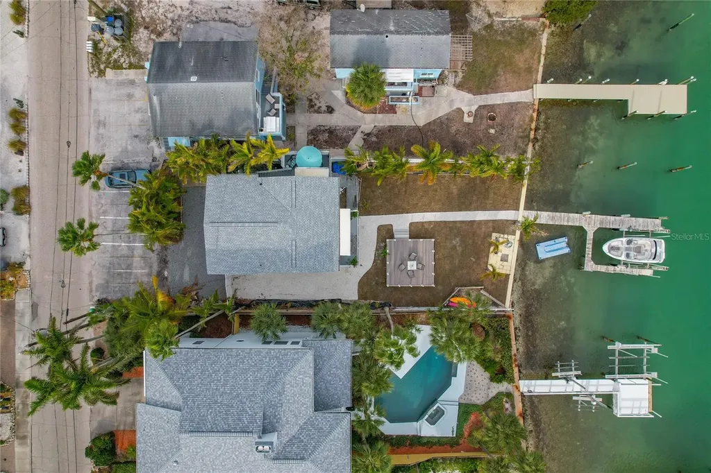 8441 Bayshore Drive Treasure Island FL 33706