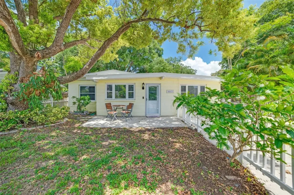 4413 W Rogers Avenue Tampa FL 33611
