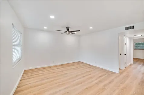 4413 W Rogers Avenue Tampa FL 33611