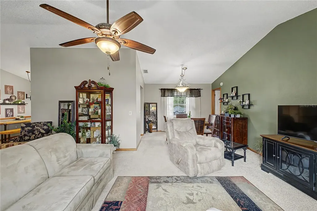 319 Dartmouth Avenue Spring Hill FL 34606