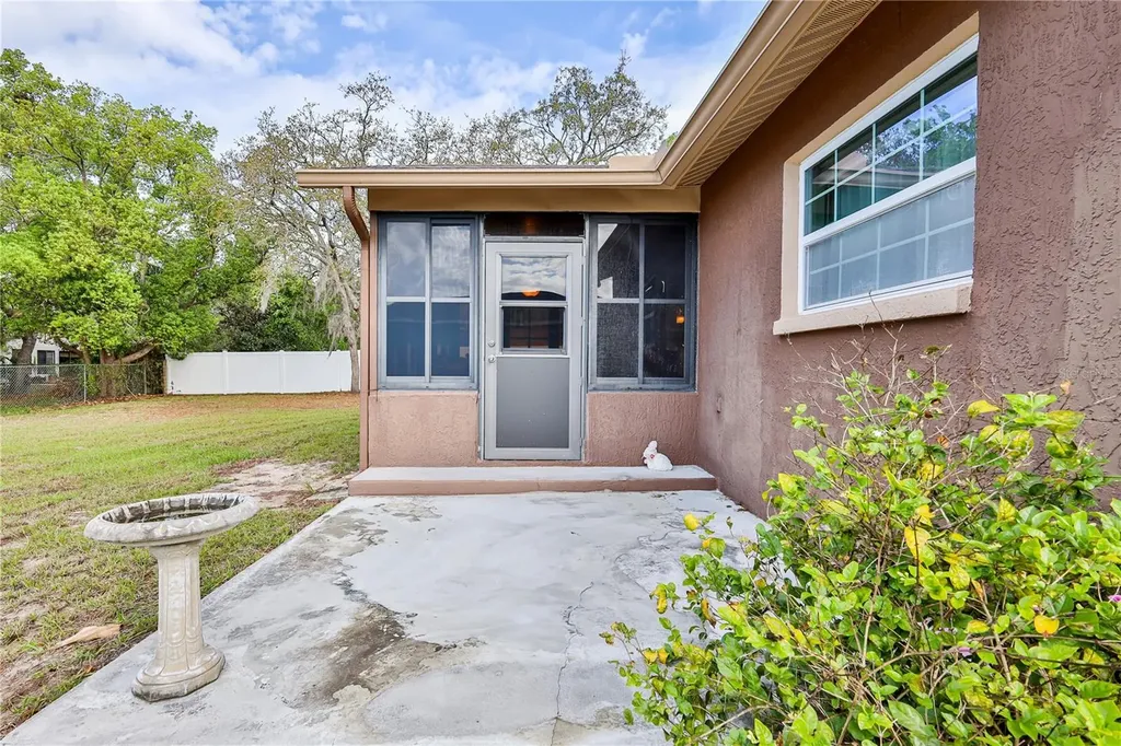319 Dartmouth Avenue Spring Hill FL 34606