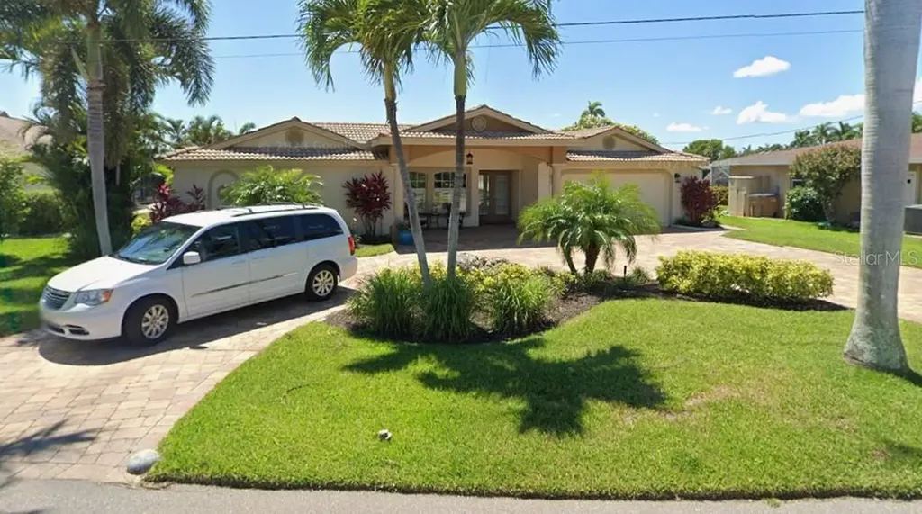 3710 SE 21st Avenue Cape Coral FL 33904